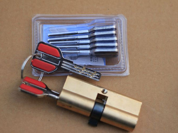 高昌24小时上门开锁公司